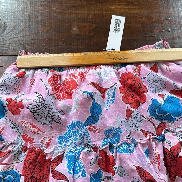 BB Dakota Floral Mini Skirt in Pink, Red, and Blue - Picture 5 of 5